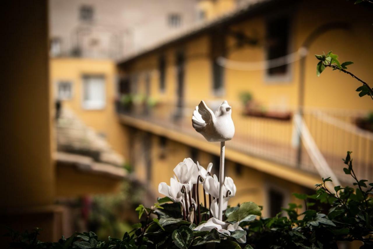 Sweet Campo De Fiori Apartment Rome Bagian luar foto
